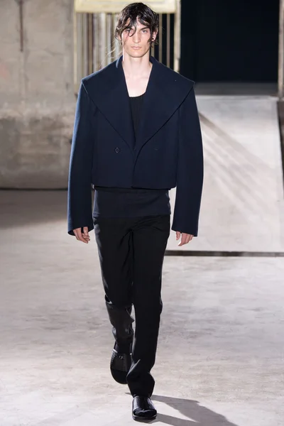 Look 31